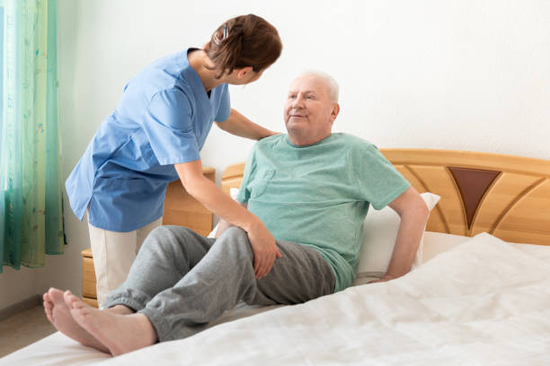 Home care aide in Hartford 1